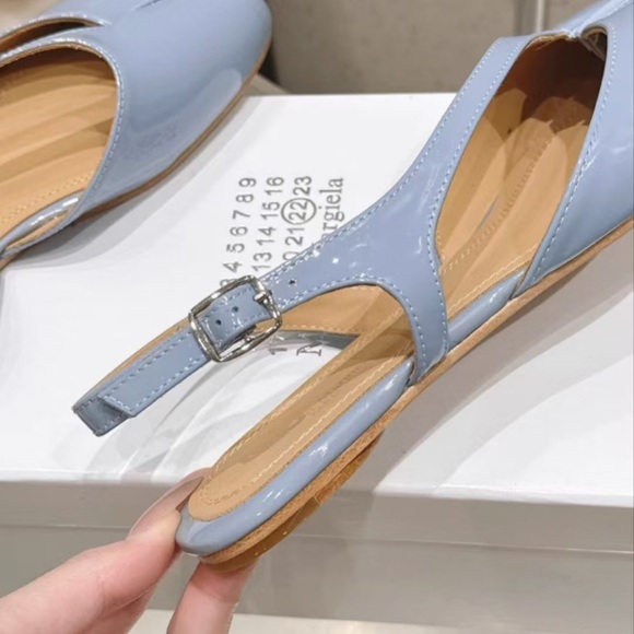 MM6 Maison Martin Margiela Light Blue Split-Toe Slingback Mules - Picture 5 of 9